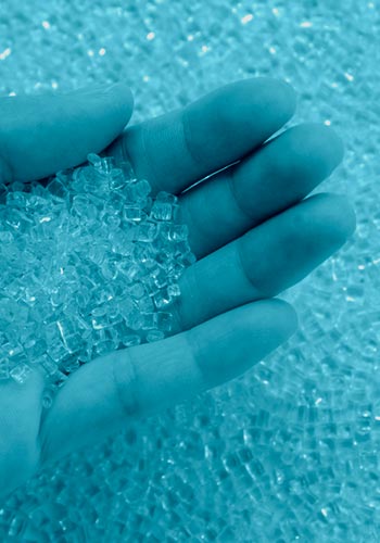 ¿Cómo se realiza la fabricación de piezas de plástico?